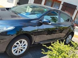 Schwarz Gebraucht 2014 Renault Mégane III LIMITED Limousine | 6.500 € (Fairer Preis)
