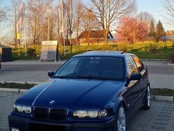 Blau Gebraucht 1998 BMW 316 Kleinwagen | 1.600 € (Guter Preis)