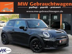 Schwarz Gebraucht 2022 Mini Cooper SE Classic Kleinwagen | 17.490 € (Guter Preis)