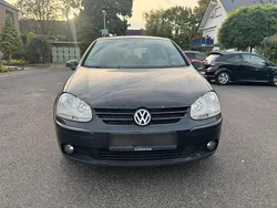 Schwarz Gebraucht 2006 VW Golf V Limousine | 1.300 € (Guter Preis)