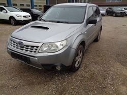 Grau Gebraucht 2011 Subaru Forester Comfort SUV | 1.200 €