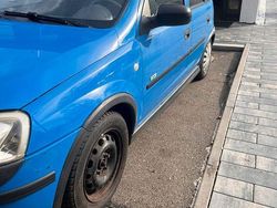 Blau Gebraucht 2002 Opel Corsa Limousine | 1.490 € (Guter Preis)