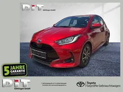 Emotional red 2 Gebraucht 2023 Toyota Yaris Hybrid Team Limousine | 21.990 € (Fairer Preis)