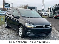 Schwarz Gebraucht 2020 VW Touran Comfortline Van / Kleinbus | 14.500 € (Superpreis)