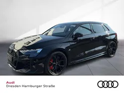 Mythosschwarz metallic Neu 2025 Audi RS3 Kleinwagen | 84.839 € (Teuer)