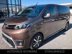 Braun Gebraucht 2018 Toyota Proace Executive Van | 24.950 € (Guter Preis)
