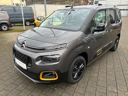 Platinium grau Gebraucht 2021 Citroën Berlingo Rip Curl Van / Kleinbus | 19.950 € (Fairer Preis)
