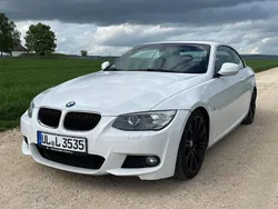 Weiß Gebraucht 2012 BMW 320 Cabriolet M Sport Cabrio | 9.890 € (Fairer Preis)