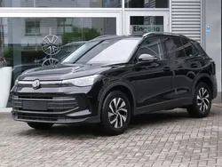 Grenadillschwarz meta... Neu 2025 VW Tiguan Comfortline SUV | 43.490 € (Fairer Preis)