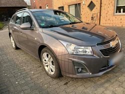 Grau Gebraucht 2013 Chevrolet Cruze Kombi | 4.444 € (Fairer Preis)