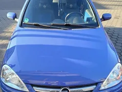 Blau Gebraucht 2006 Opel Corsa Kleinwagen | 2.500 € (Teuer)