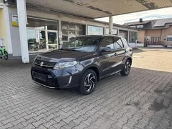 Titan gray pearl Neu 2025 Suzuki Vitara Comfort+ SUV | 28.600 € (Etwas zu teuer)