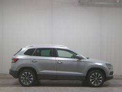 Steelgrau Gebraucht 2020 Skoda Karoq Drive SUV | 20.980 € (Guter Preis)