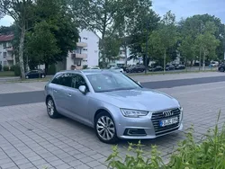 Silber Gebraucht 2016 Audi A4 Design Kombi | 20.200 € (Etwas zu teuer)