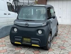 Grau Gebraucht 2023 Opel Rocks-e Rocks Kleinwagen | 8.000 €