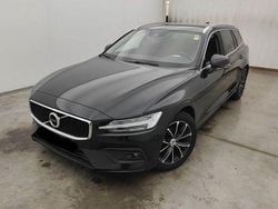 Onyx black / metallic Gebraucht 2020 Volvo V60 Momentum Kombi | 20.980 € (Superpreis)