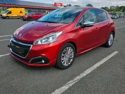 Rot Gebraucht 2018 Peugeot 208 Allure Kleinwagen | 4.950 € (Guter Preis)