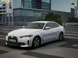 Alpinweiss iii Gebraucht 2023 BMW i4 Sport Line Limousine | 35.885 € (Guter Preis)