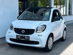 Weiß Gebraucht 2017 Smart ForTwo Coupé Basis Coupé | 11.500 € (Fairer Preis)