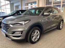 Olivine grey / mic Gebraucht 2020 Hyundai Tucson Advantage SUV | 20.990 € (Superpreis)