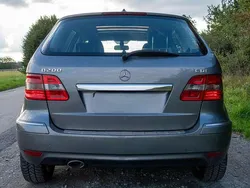 Grau Gebraucht 2009 Mercedes B200 Edition Van / Kleinbus | 8.600 € (Teuer)