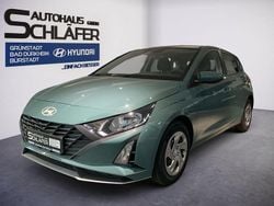 Mangrove green / mic Neu 2024 Hyundai i20 Select Limousine | 16.980 € (Guter Preis)