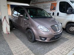 Andere farben Gebraucht 2008 Lancia Musa Van / Kleinbus | 1.200 € (Guter Preis)