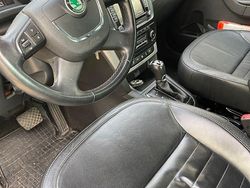 Grau Gebraucht 2013 Skoda Yeti Plus Edition SUV | 15.000 € (Etwas zu teuer)