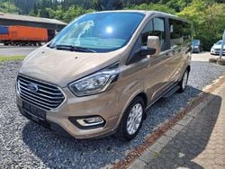 Pyritsilber metallic Gebraucht 2023 Ford Tourneo Custom Titanium Van | 35.490 € (Superpreis)