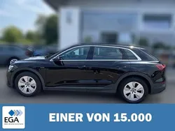 Schwarz metallic Gebraucht 2022 Audi e-tron SUV | 28.310 € (Fairer Preis)