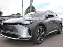 Palladiumsilber metallic Gebraucht 2022 Toyota bZ4X Comfort SUV | 33.890 € (Superpreis)