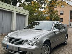 Silber Gebraucht 2005 Mercedes C200 Limousine | 4.500 € (Fairer Preis)