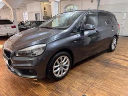 Grau Gebraucht 2018 BMW 220 Gran Tourer Sport Line Van / Kleinbus | 17.490 € (Fairer Preis)