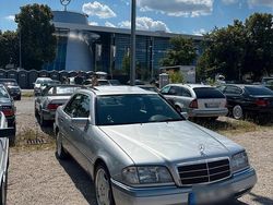 Silber Gebraucht 1995 Mercedes C220 Elegance Limousine | 7.600 €