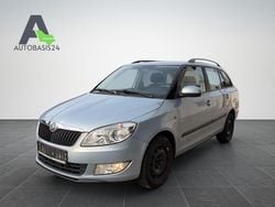 Blau Gebraucht 2010 Skoda Fabia Style Kombi | 2.700 € (Guter Preis)