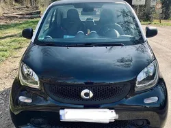 Schwarz Gebraucht 2015 Smart ForTwo Coupé Edition #1 Coupé | 5.500 € (Teuer)