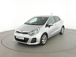 Grau Gebraucht 2016 Kia Rio 2 Limousine | 8.300 € (Fairer Preis)