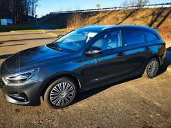 Grau Gebraucht 2020 Hyundai i30 Intro Edition Limousine | 11.150 € (Teuer)