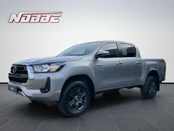 Lichtsilber metallic Gebraucht 2024 Toyota HiLux Comfort Abholung | 45.490 € (Fairer Preis)