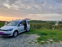 Silber Gebraucht 2015 VW Caddy Team Van / Kleinbus | 9.000 €