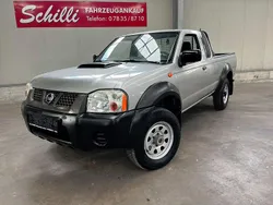 Silber Gebraucht 2011 Nissan Navara Abholung | 6.500 € (Superpreis)