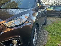 Braun Gebraucht 2010 Hyundai Tucson SUV | 6.300 € (Fairer Preis)