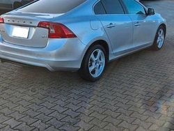 Silber Gebraucht 2014 Volvo S60 Limousine | 11.950 €