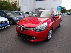 Rot Gebraucht 2016 Renault Clio IV Limousine | 10.990 € (Fairer Preis)