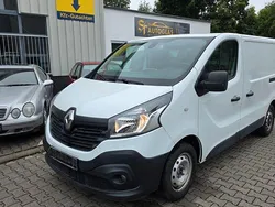 Weiß Gebraucht 2017 Renault Trafic Komfort Van | 7.799 € (Superpreis)