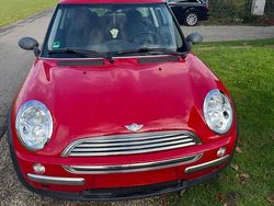 Rot Gebraucht 2003 Mini Cooper Kleinwagen | 1.500 €