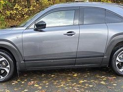 Grau Gebraucht 2024 Mazda MX30 Ad'Vantage SUV | 24.000 € (Superpreis)