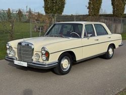 Beige Gebraucht 1972 Mercedes W108 Limousine | 21.900 €