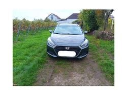 Grau Gebraucht 2016 Hyundai i40 Premium Kombi | 8.500 € (Superpreis)
