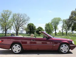 Individual rubinrot met. Gebraucht 1995 Mercedes E320 Sportline Cabrio | 42.900 €